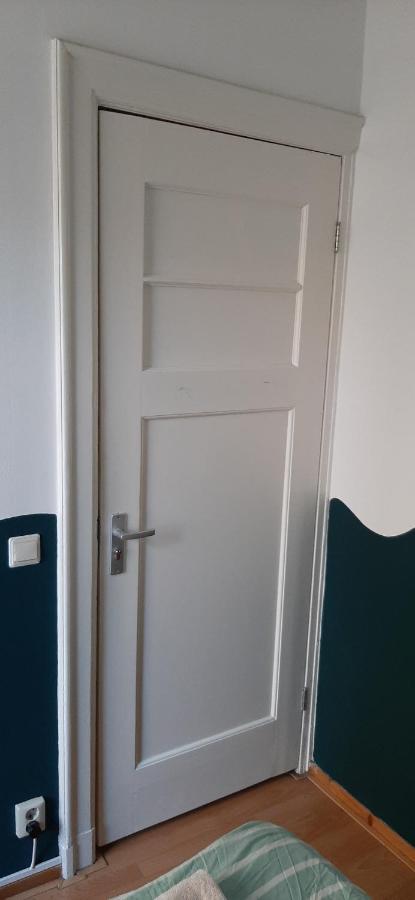 Nicole, Not For Parties, Not A Hotel, Room With Shared Bathroom, No Kitchen Amsterdam Ngoại thất bức ảnh